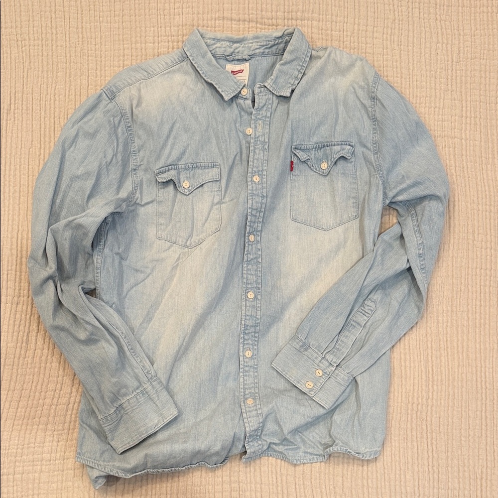 Levi's Light Blue Casual Button Down Shirt